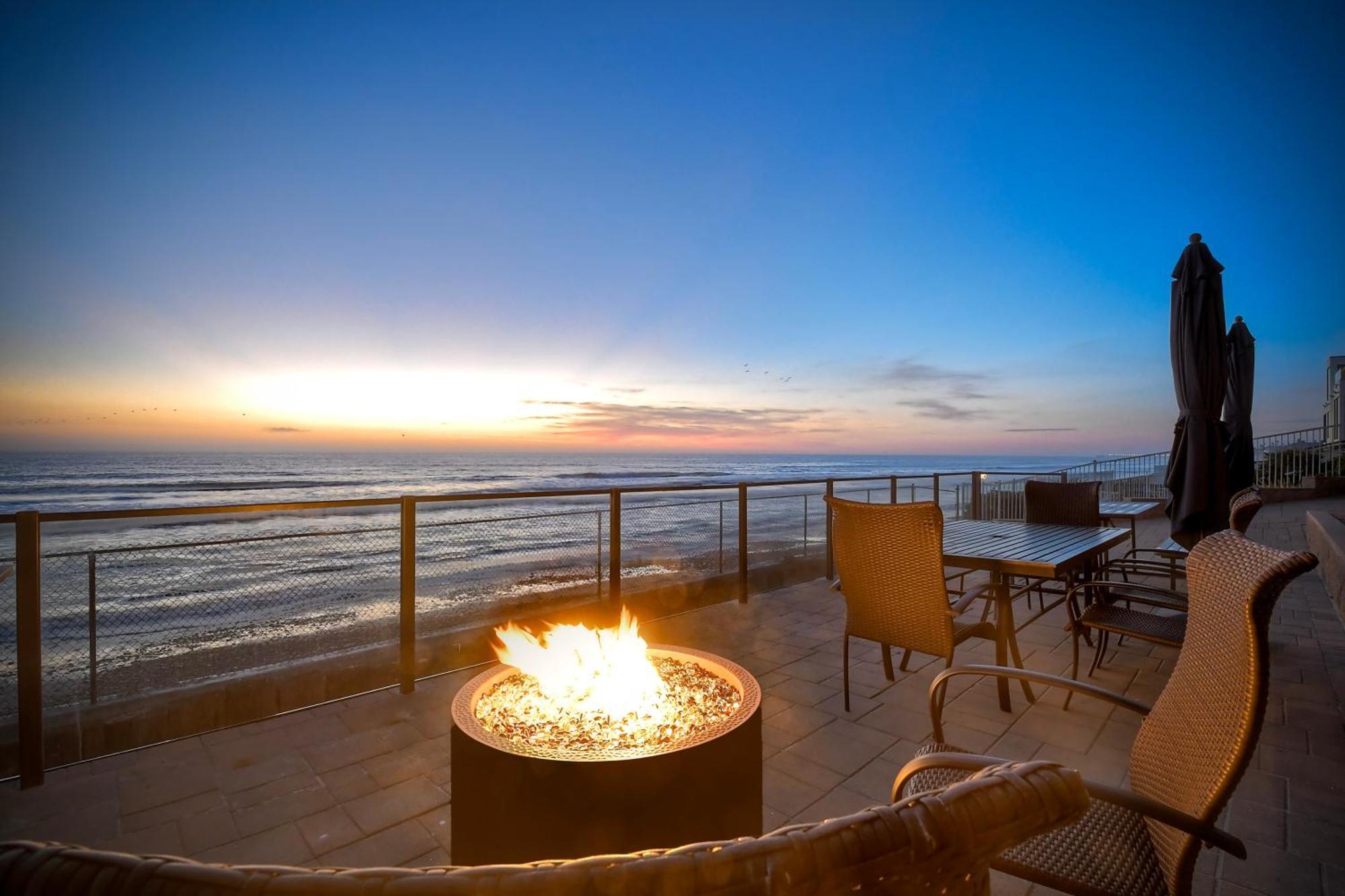 Oceanfront Getaway Ocean Views Fire Pit Bbq Beach Access Lägenhet Carlsbad Exteriör bild