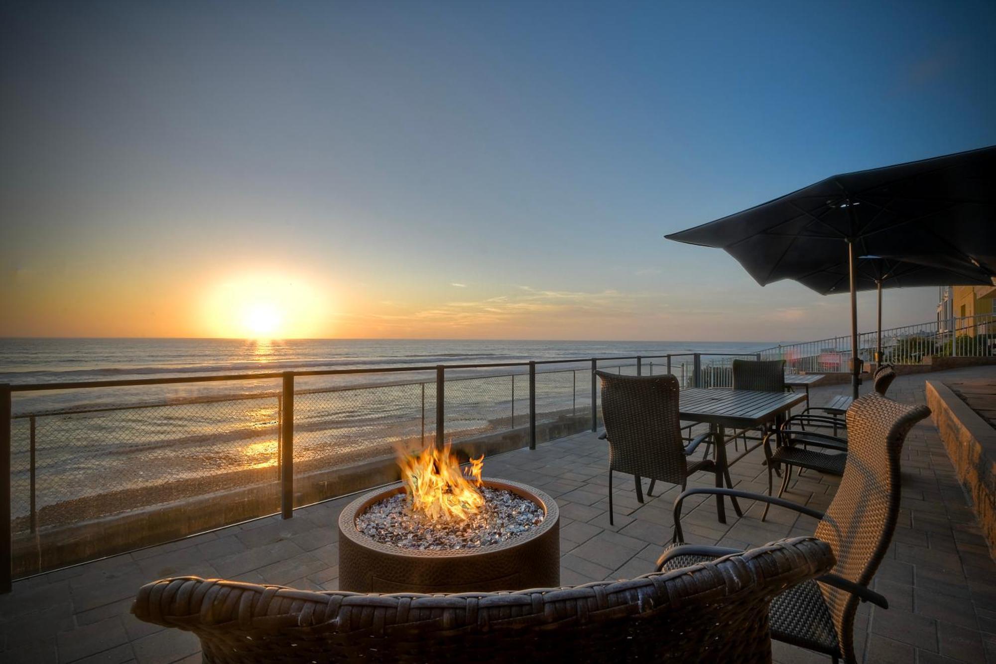 Oceanfront Getaway Ocean Views Fire Pit Bbq Beach Access Lägenhet Carlsbad Exteriör bild